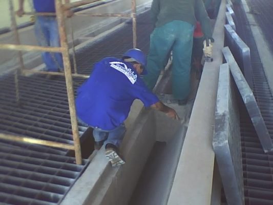 Instalações DustControl em uma moega de recebimento pela empresa Wings Ltda