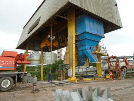 Moega Elevada–Caramuru Santana